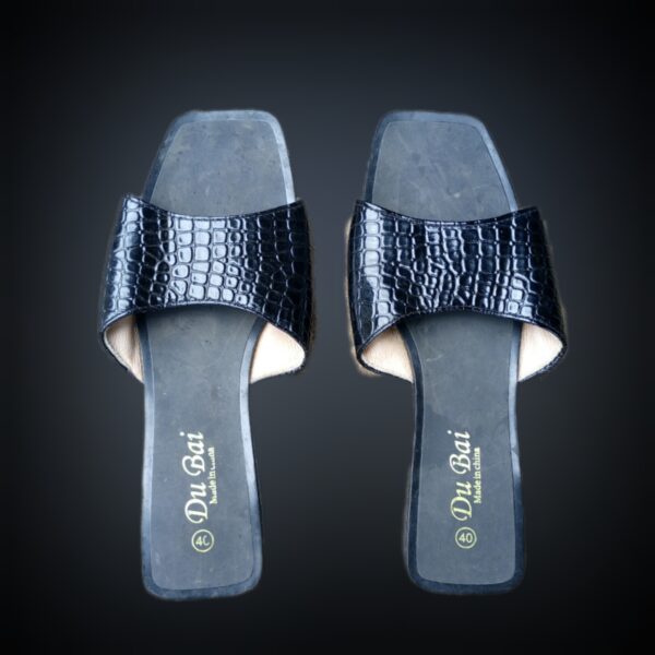 heel sandals