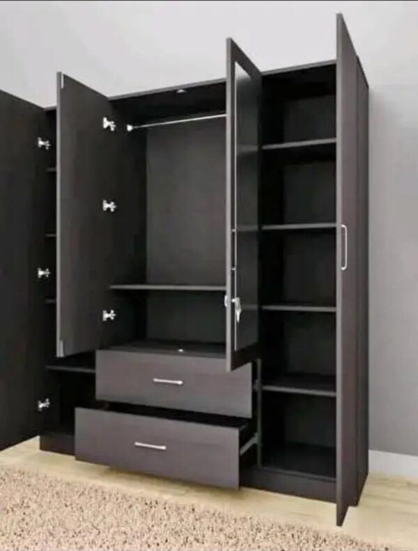 Closet/furnitures